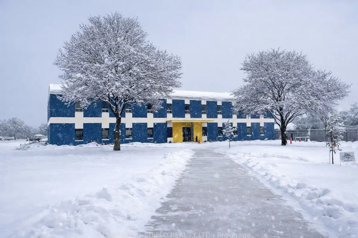 820 McConnell AVE #108, Cornwall, ON K6H 4M4