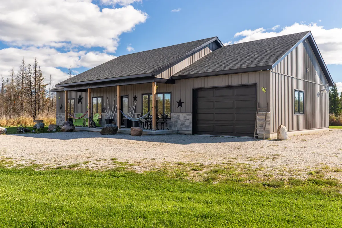 621 Lindsay  30 RD, Northern Bruce Peninsula, ON N0H 1Z0