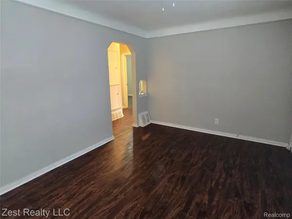 19928 Santa Barbara DR, Detroit, MI 48221