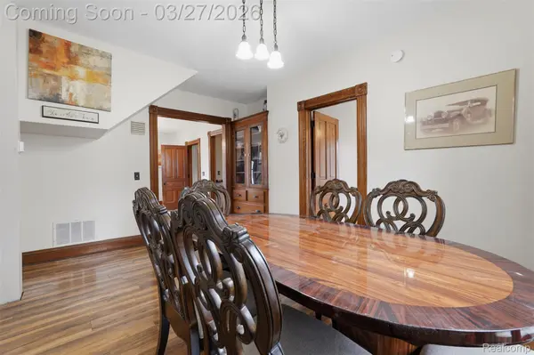 502 E Logan ST, Tecumseh, MI 49286