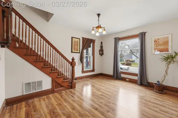 502 E Logan ST, Tecumseh, MI 49286