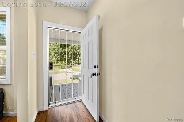 3196 Helen ST, Detroit, MI 48207