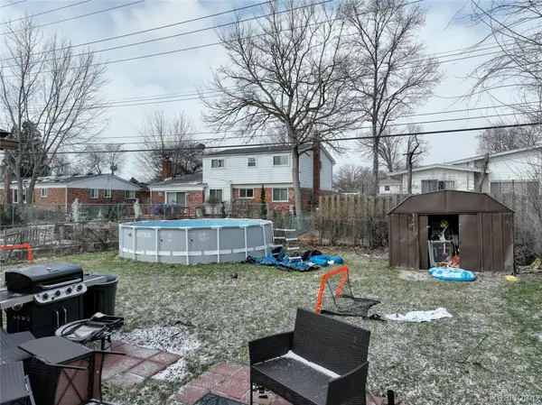 29841 Everett ST, Southfield, MI 48076