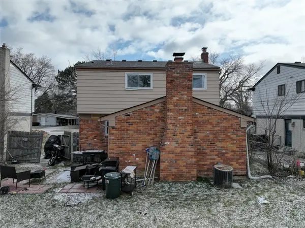 29841 Everett ST, Southfield, MI 48076