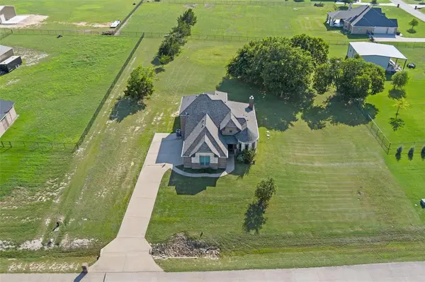 114 Taylor Ridge Drive, Waxahachie, TX 75167