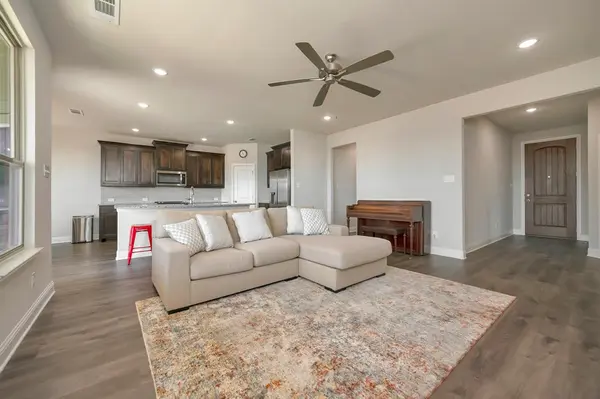 2202 Briarwood Drive, Bridgeport, TX 76426