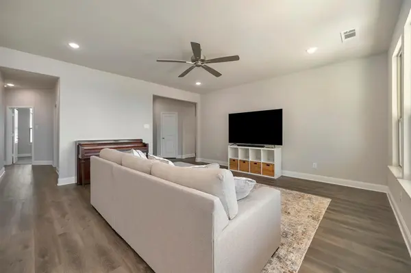 2202 Briarwood Drive, Bridgeport, TX 76426