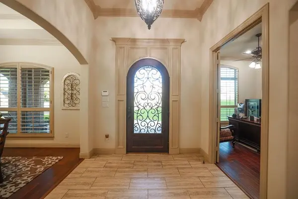 1387 Shadow Lakes Drive, Wills Point, TX 75169