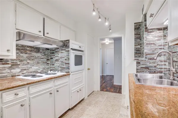 3450 Asbury Street, University Park, TX 75205