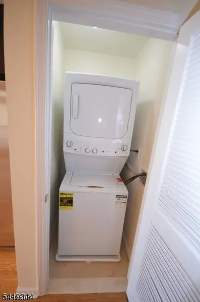 105 Center St #2, Garwood Boro, NJ 07027