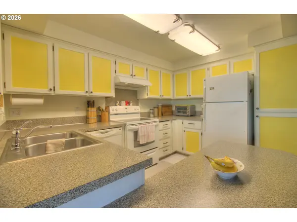 29134 ELLENSBURG AVE #2, Gold Beach, OR 97444