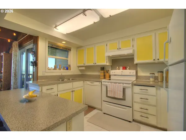 29134 ELLENSBURG AVE #2, Gold Beach, OR 97444