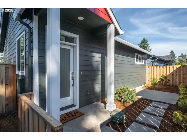 6215 SE Knapp ST #B, Portland, OR 97206