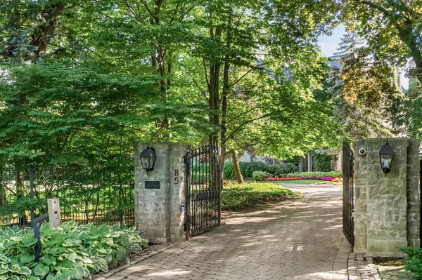 85 The Bridle PATH, Toronto C12, ON M3C 2P1