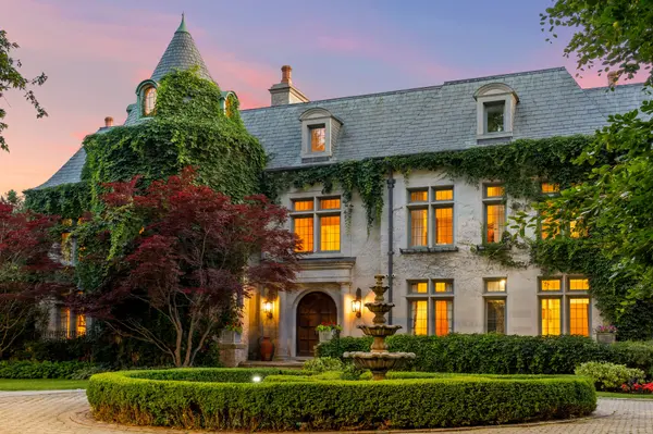 85 The Bridle PATH, Toronto C12, ON M3C 2P1