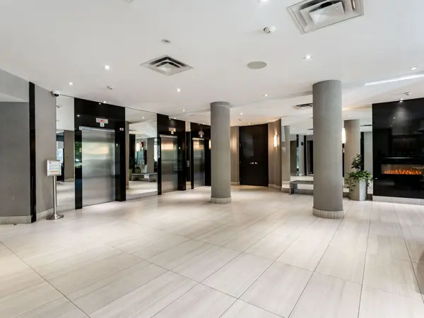 35 Empress AVE #1707, Toronto C14, ON M2N 3T2