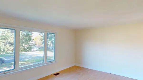 106 Wye Valley RD, Toronto E04, ON M1P 2A8