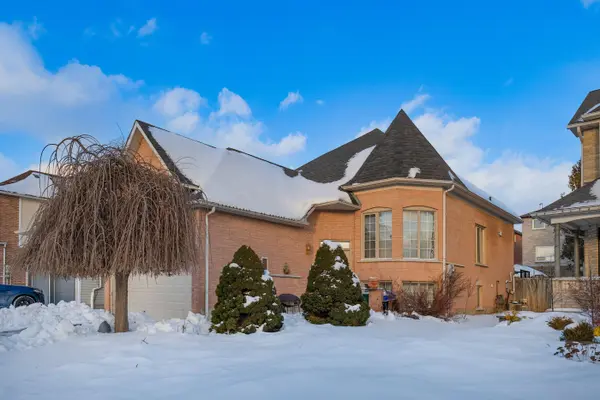 25 Bedell CRES, Whitby, ON L1R 2N8