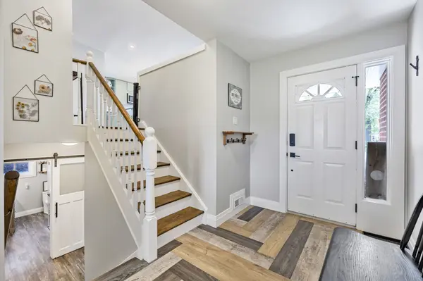 4 Selby ST, Innisfil, ON L0L 1L0