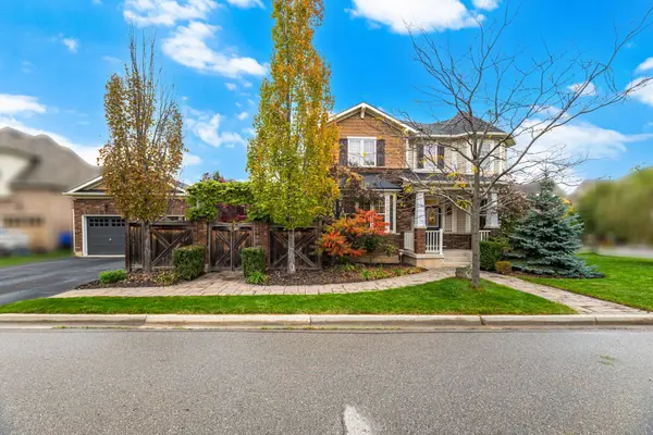 444 Coombs CT, Milton, ON L9T 7N5