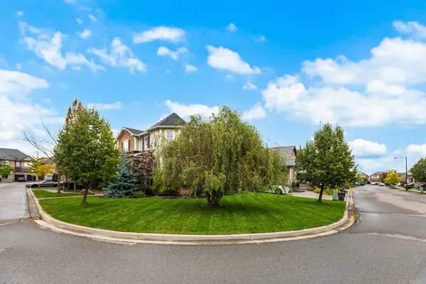 444 Coombs CT, Milton, ON L9T 7N5