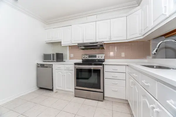 236 Albion RD #208, Toronto W10, ON M9W 6A6