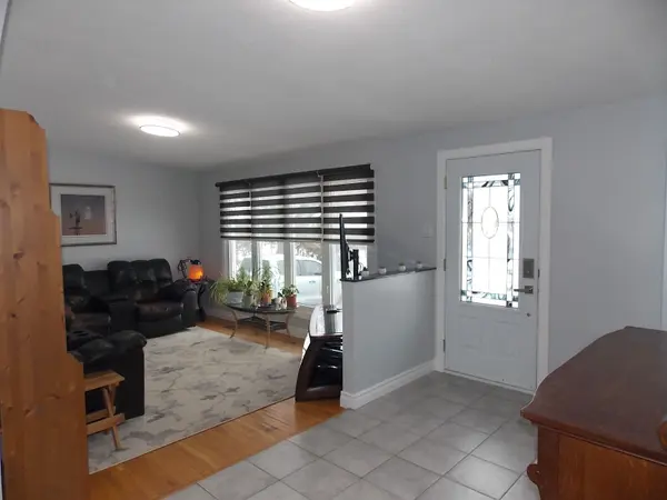 2515 Gravelle CRES, Blackburn Hamlet, ON K1B 3A4