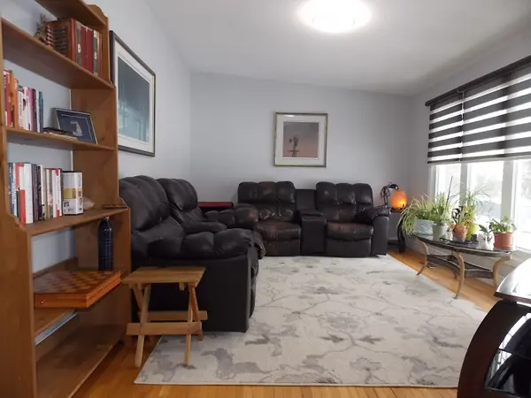 2515 Gravelle CRES, Blackburn Hamlet, ON K1B 3A4