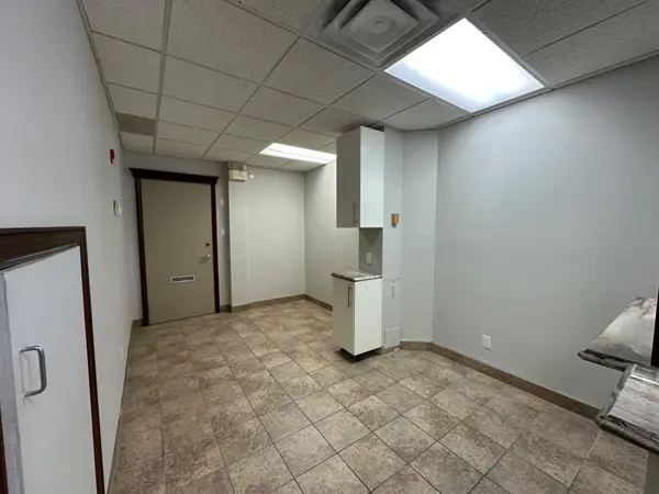 820 McConnell AVE #108, Cornwall, ON K6H 4M4