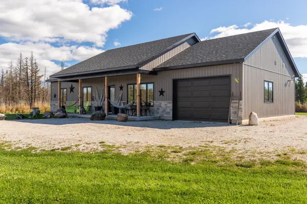 621 Lindsay  30 RD,  Northern Bruce Peninsula,  ON N0H 1Z0