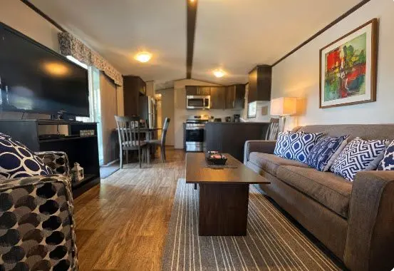 712 Poplar CRES, Bracebridge, ON P1L 1W9