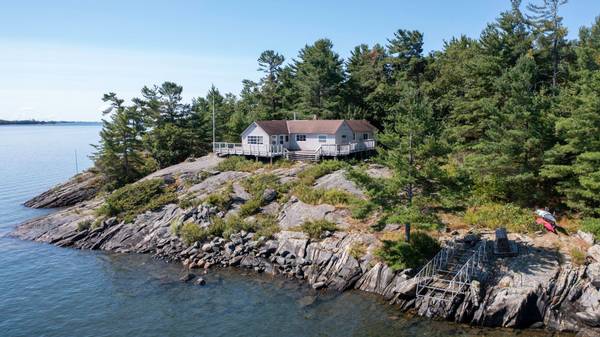 3 57C IS, Carling, ON P0G 1G0