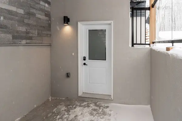 371 Muskoka Beach RD #1B, Gravenhurst, ON P1P 1M7