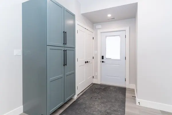 371 Muskoka Beach RD #2A, Gravenhurst, ON P1P 1M7