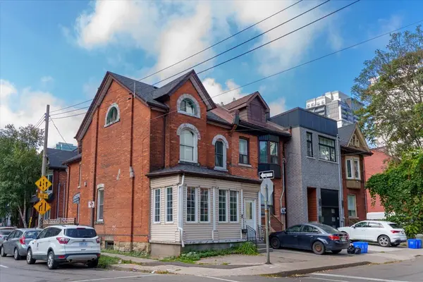 123 Market ST, Hamilton, ON L8R 1N7