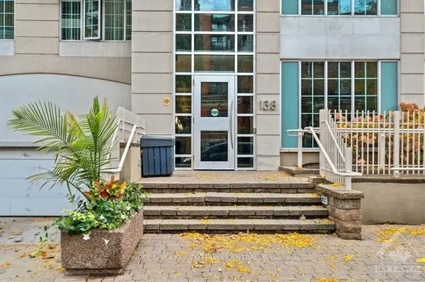 138 Somerset ST W #1112, Ottawa Centre, ON K2P 0A3