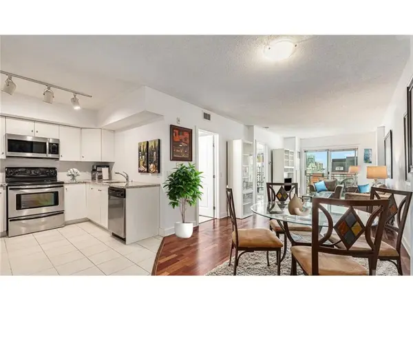 138 Somerset ST W #1112, Ottawa Centre, ON K2P 0A3