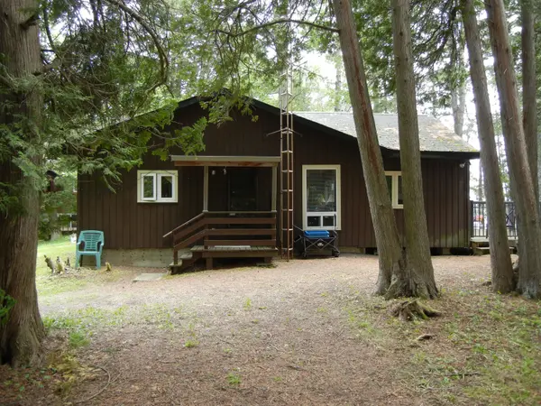 316 Trotter-Oitment RD, North Kawartha, ON K0L 1A0