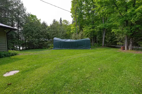 217 Moffat RD, North Kawartha, ON K0L 1A0