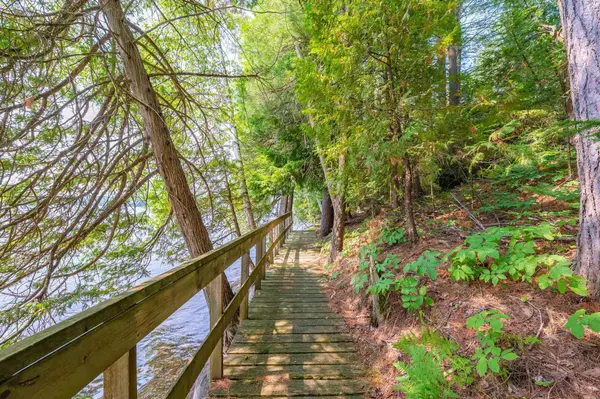 118 QUAIL LN, North Kawartha, ON K0L 1A0