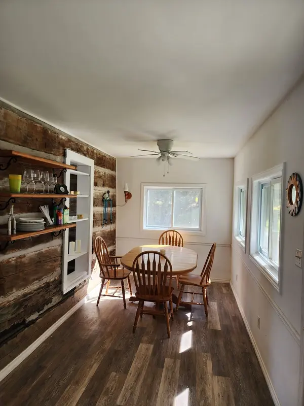 24 Daniels LN, North Kawartha, ON K0L 1A0