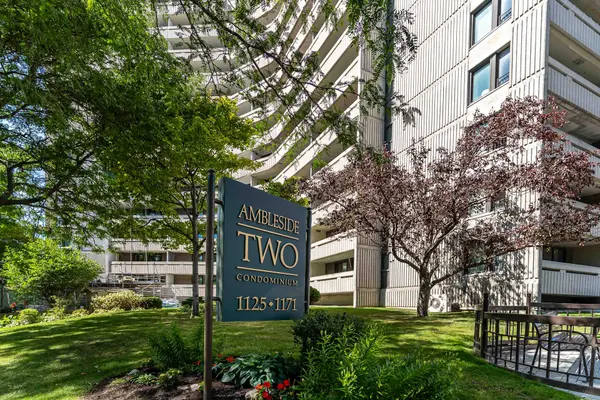 1171 Ambleside DR #606, Woodroffe, ON K2B 8E1