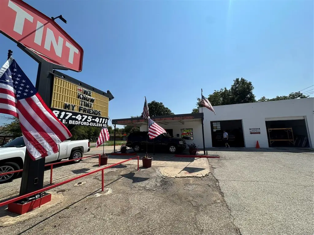 117 W Bedford Euless Road, Hurst, TX 76053