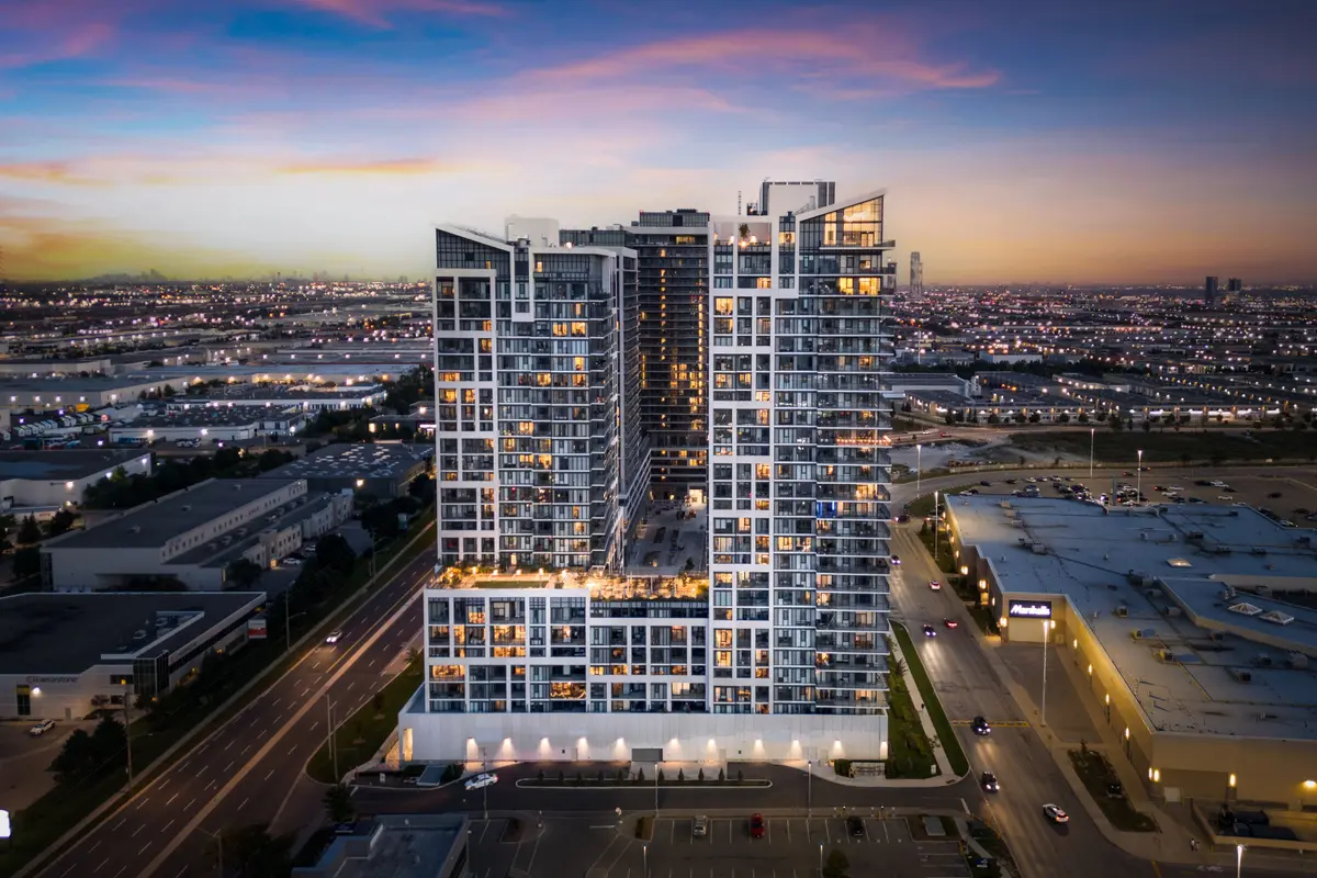 9000 Jane ST #704, Vaughan, ON L4K 2M9