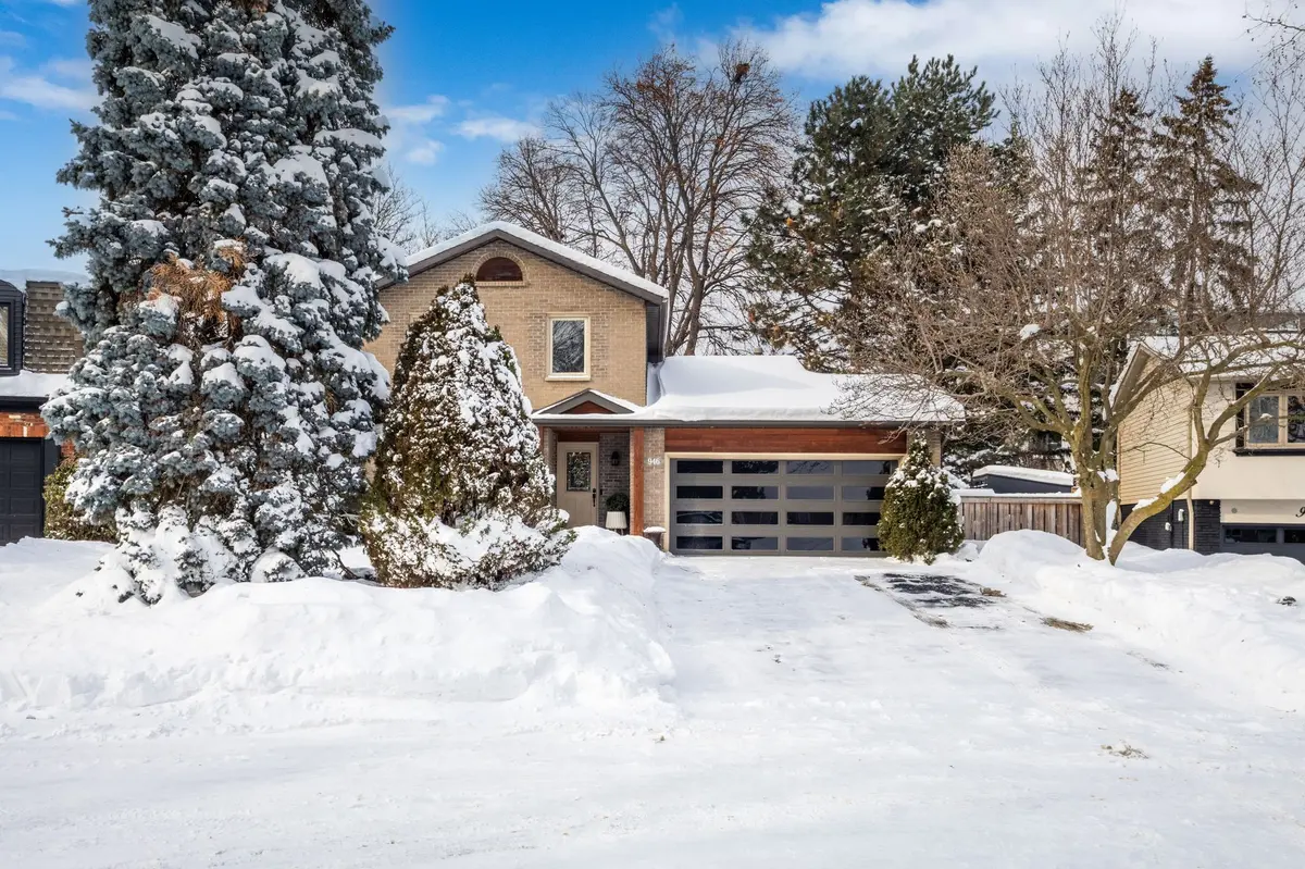 946 Nora DR, Burlington, ON L7T 3E8