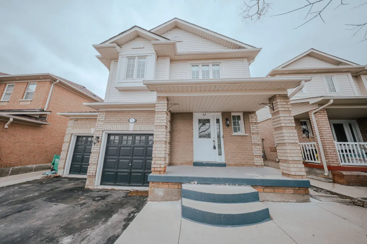 3 Deforest DR, Brampton, ON L7A 2Y3