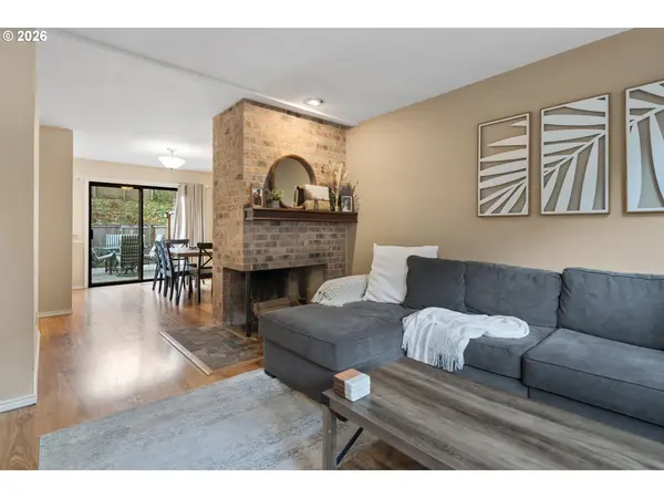 7949 SW CONNEMARA TER, Beaverton, OR 97008