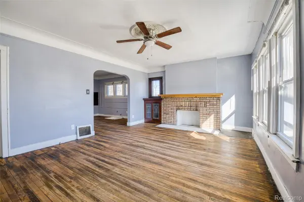 12875 Steel ST, Detroit, MI 48227