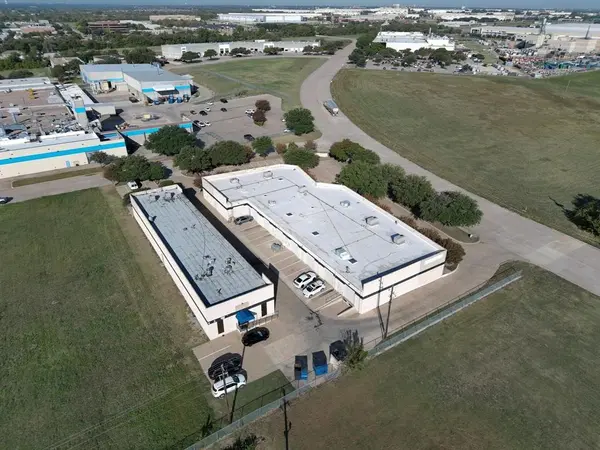 400 E Centre Park Boulevard #101, Desoto, TX 75115