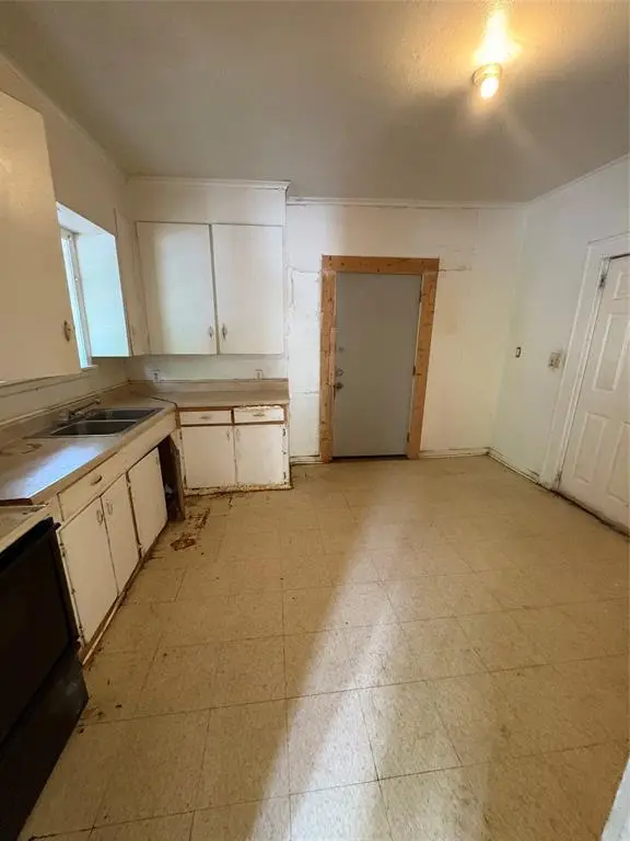 1124 Leander Street, Shreveport, LA 71104